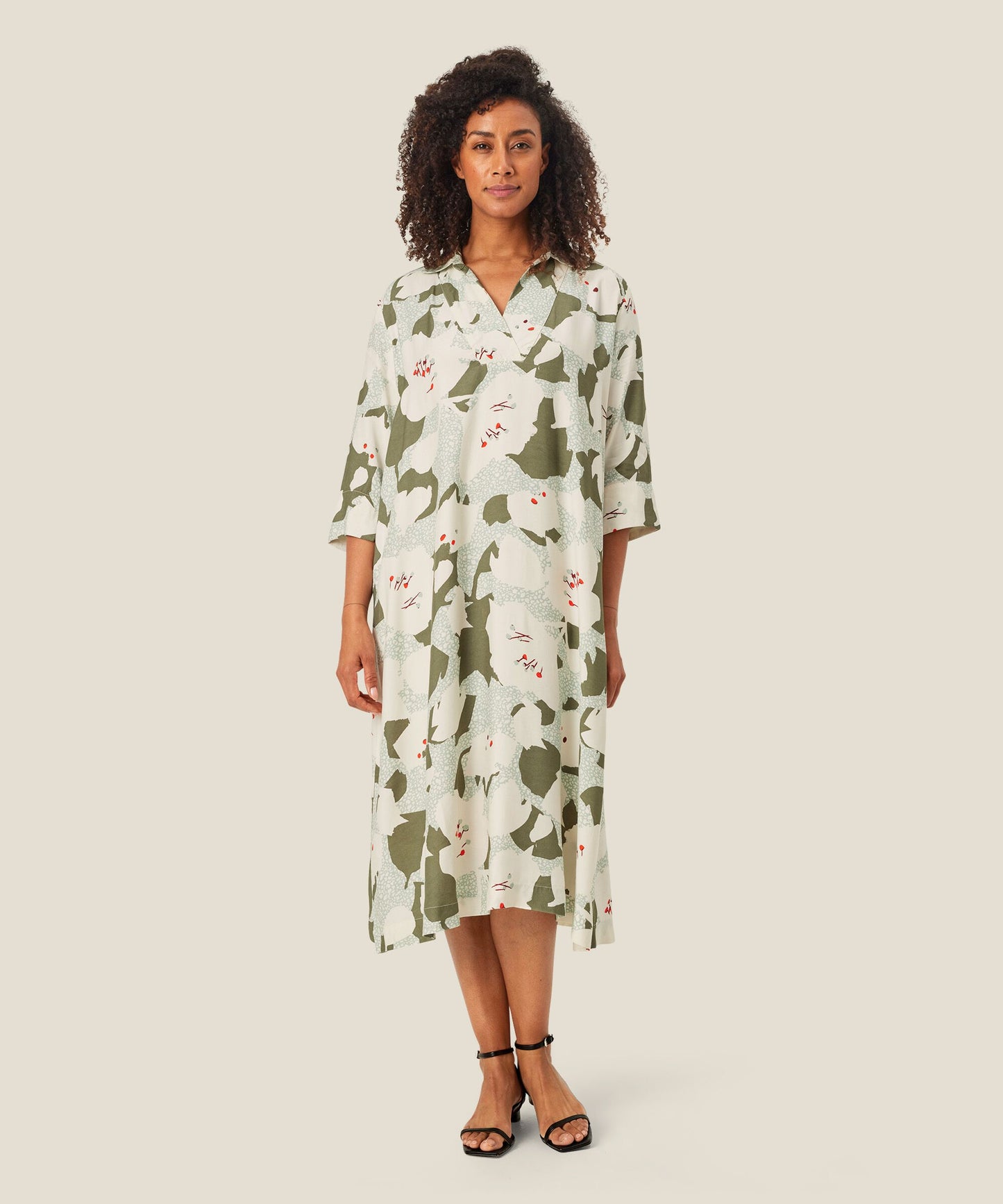 Nikeetos Dress