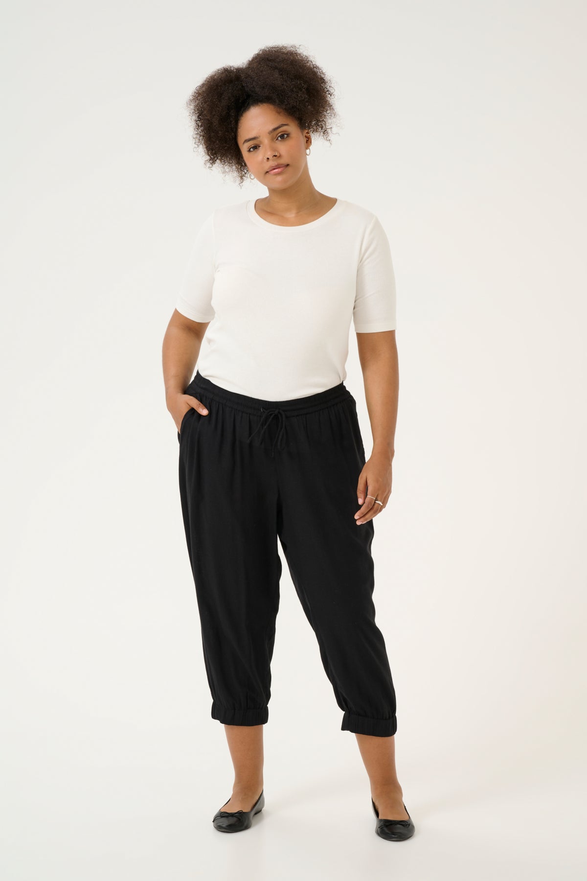 Milia Mille Capri Pant