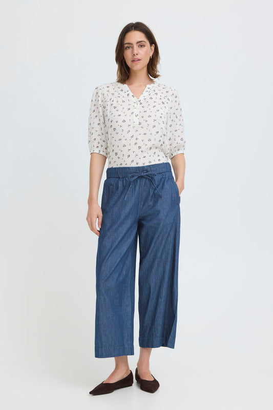 Larissa Pant 3