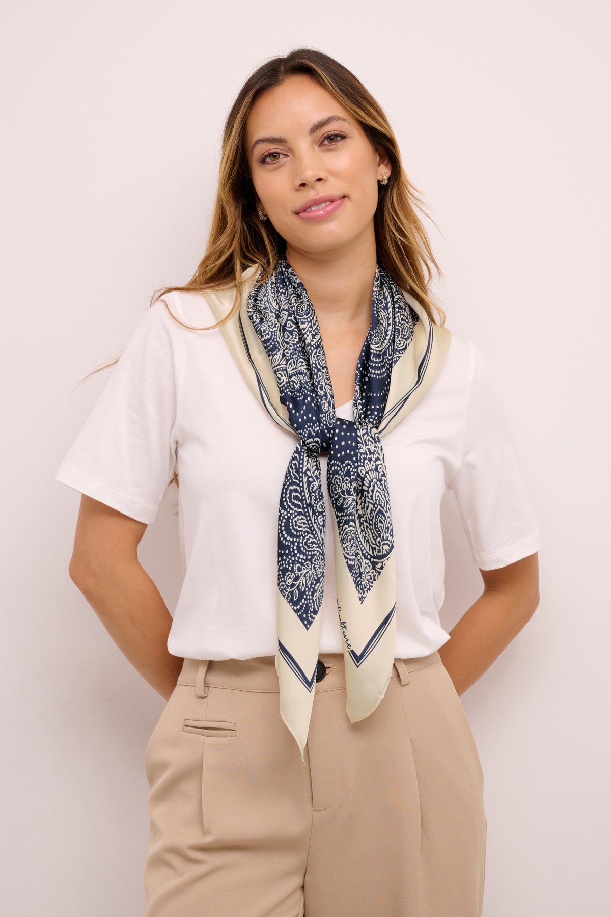 Banda Scarf
