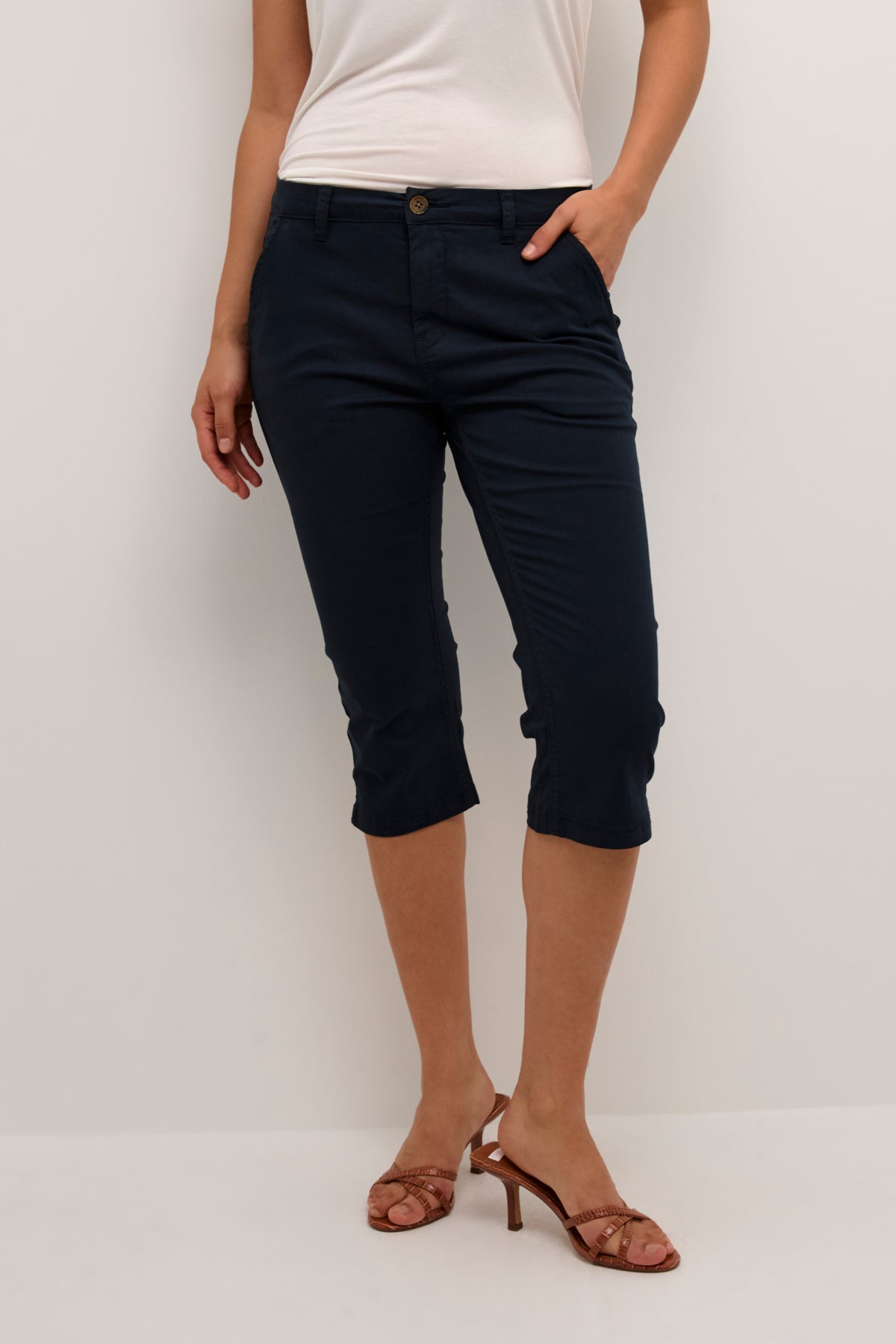 Brita Capri Pant
