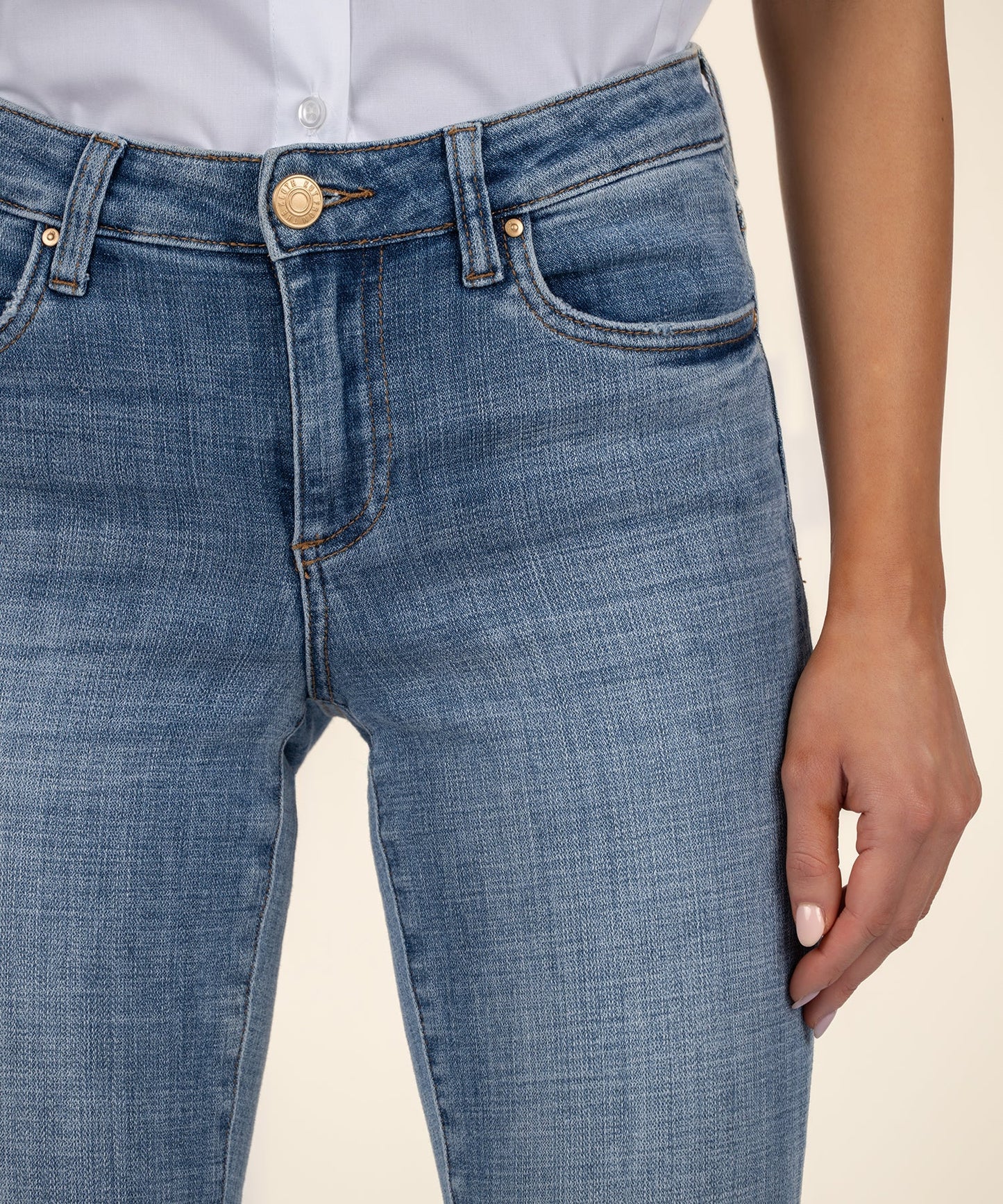 Amy Crop Straight Leg
