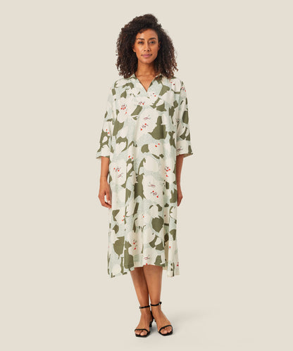 Nikeetos Dress