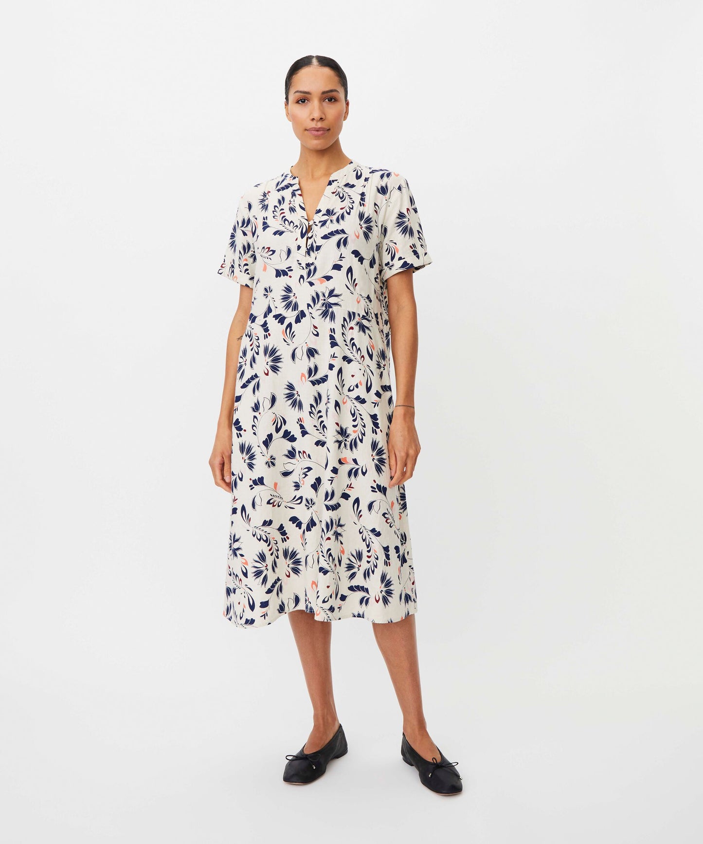 Nirevia Dress