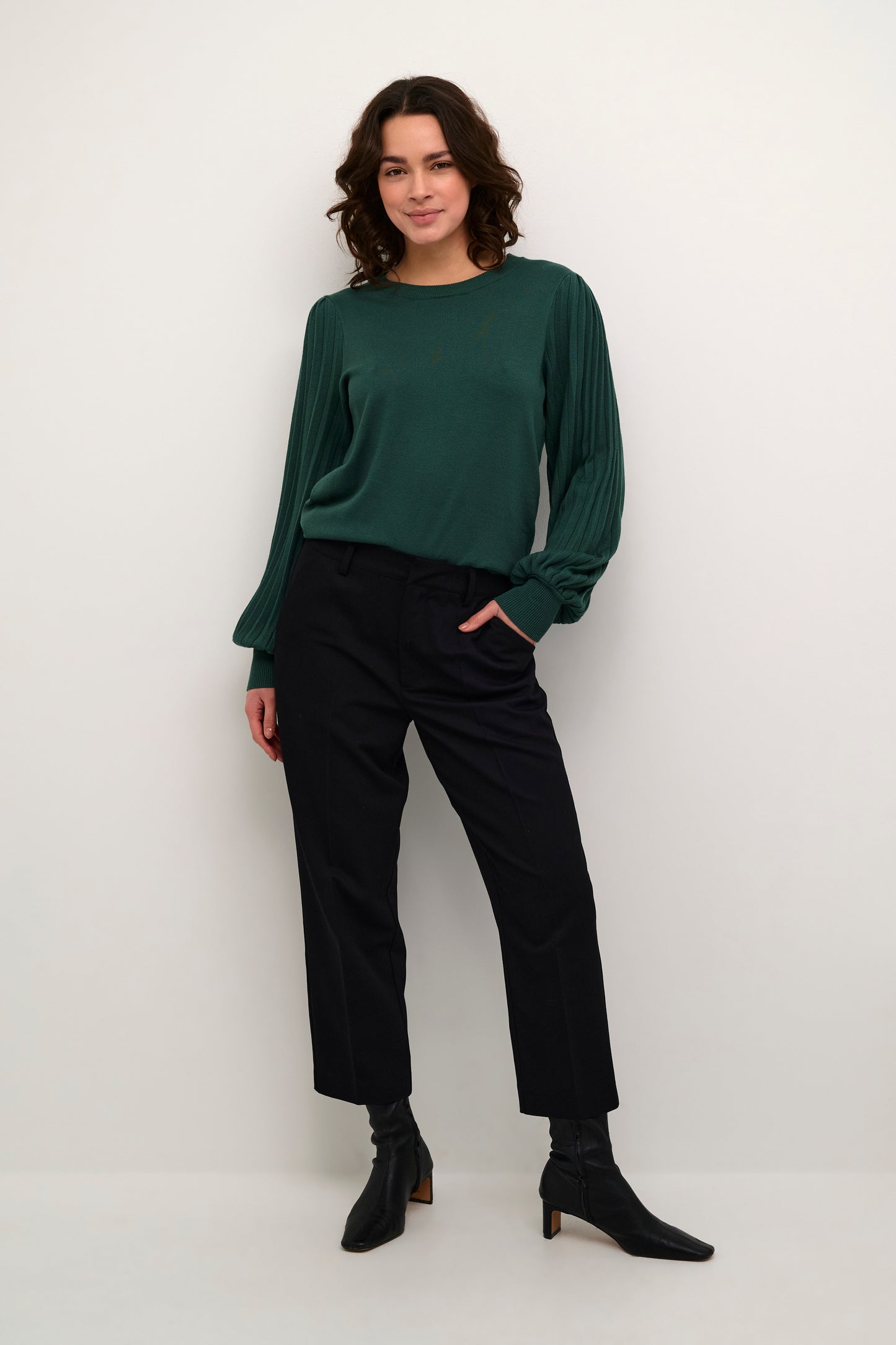 Lone Loni Knit Pullover