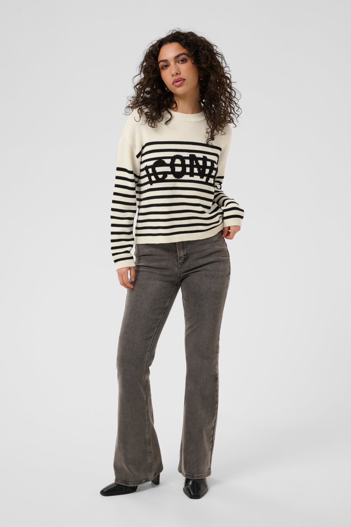 Susie Sus Pullover Knit