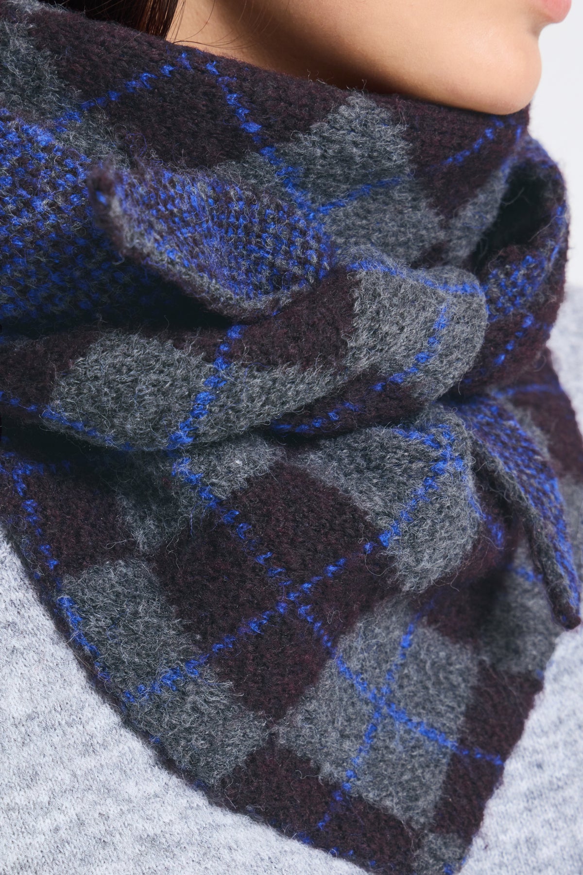 Gyle Scarf