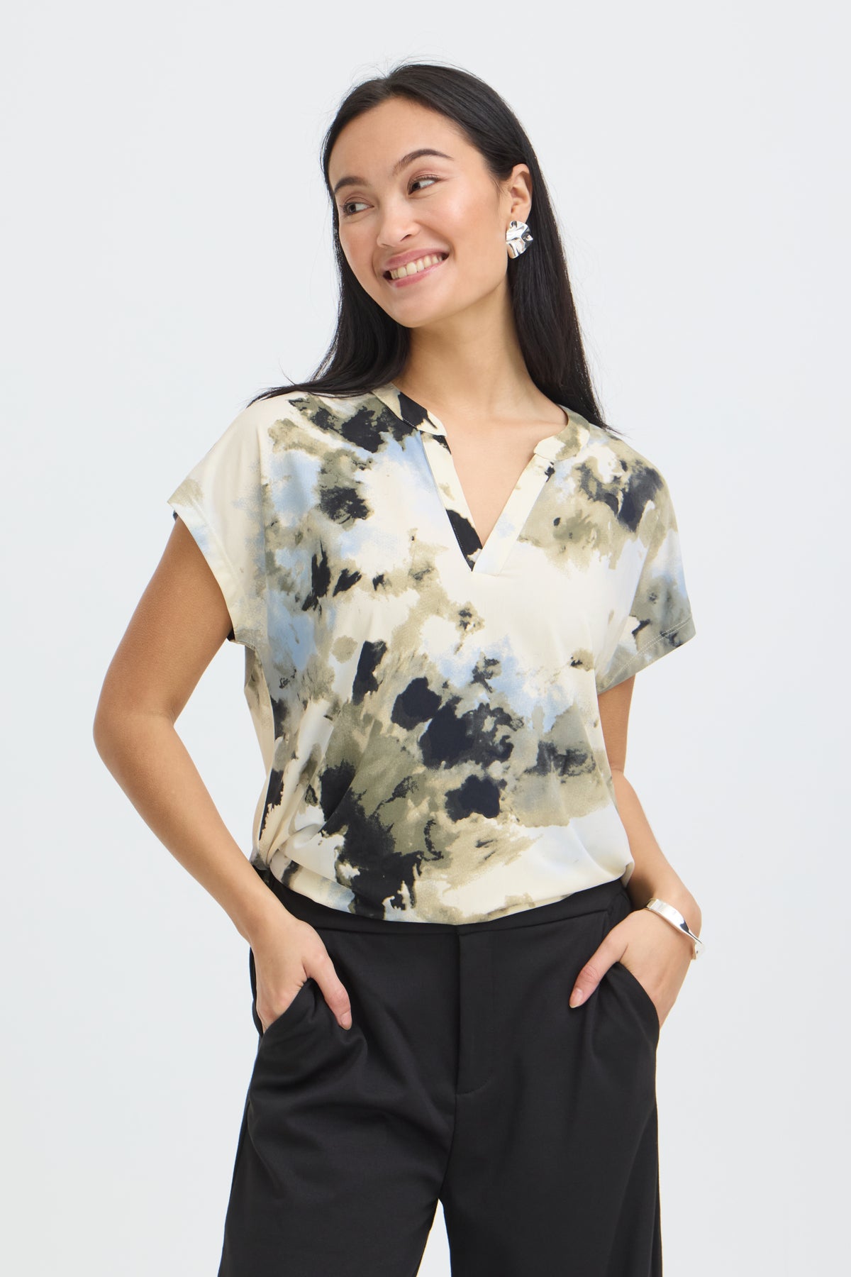 Seen V-Neck Tee 10