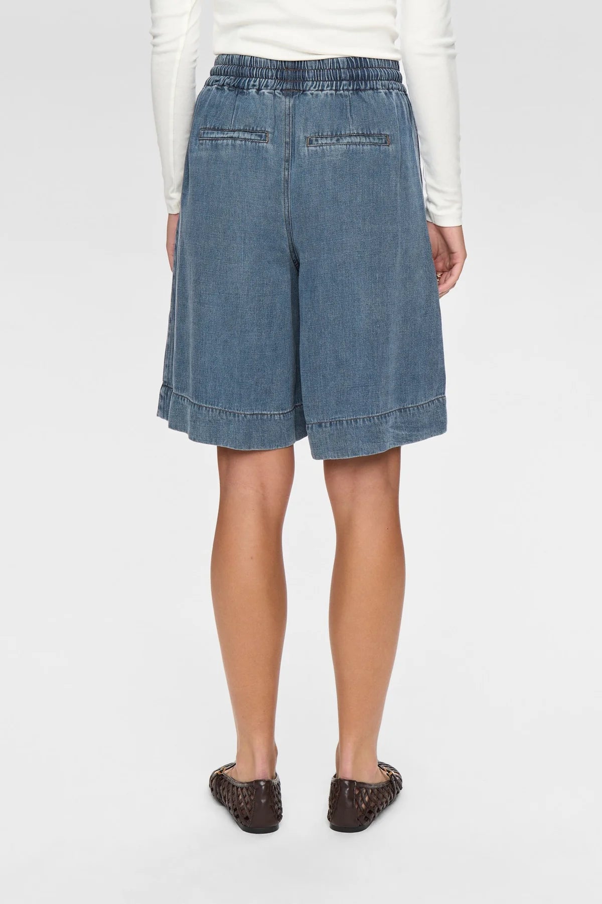 Elida Short