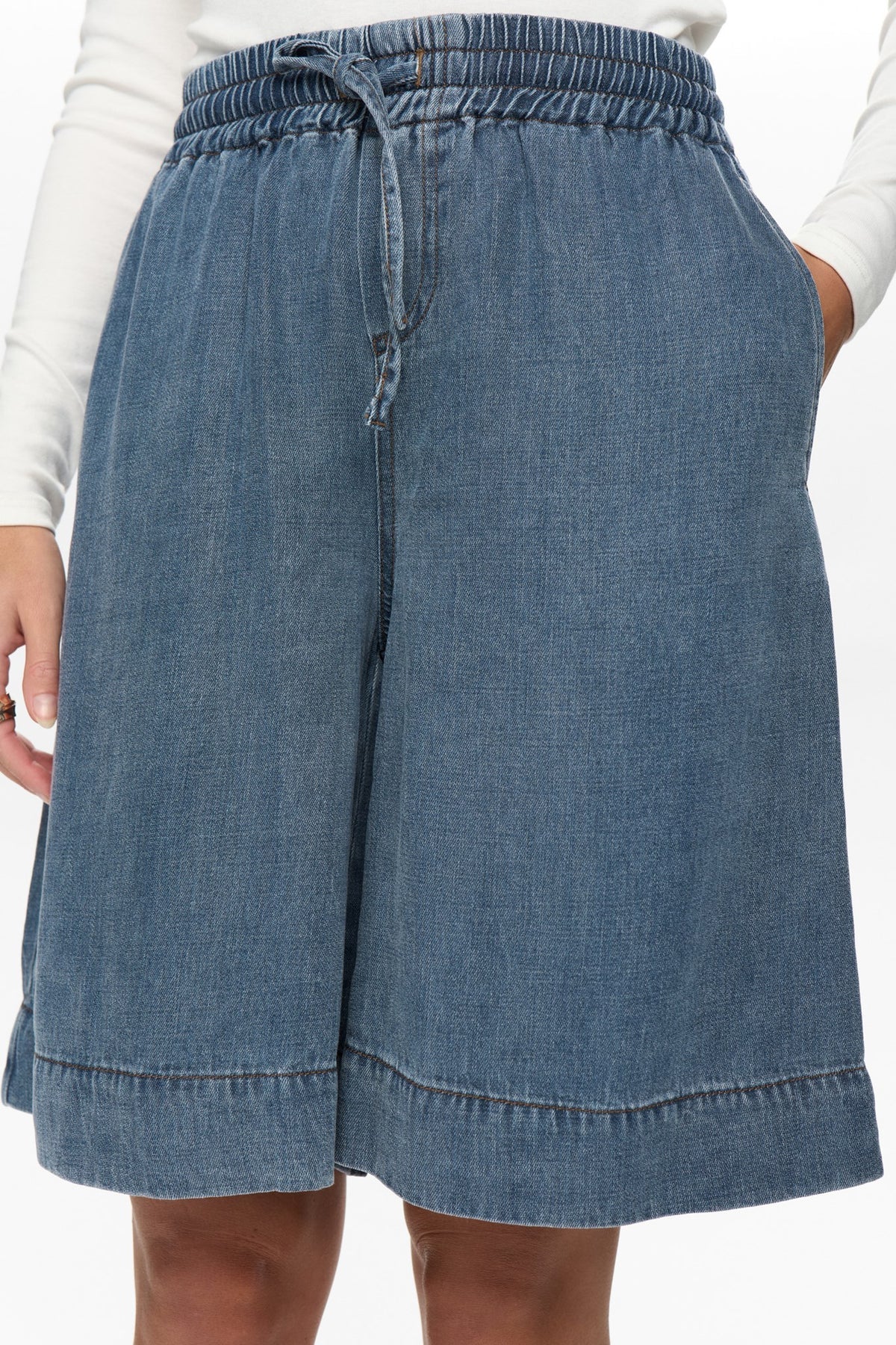 Elida Short