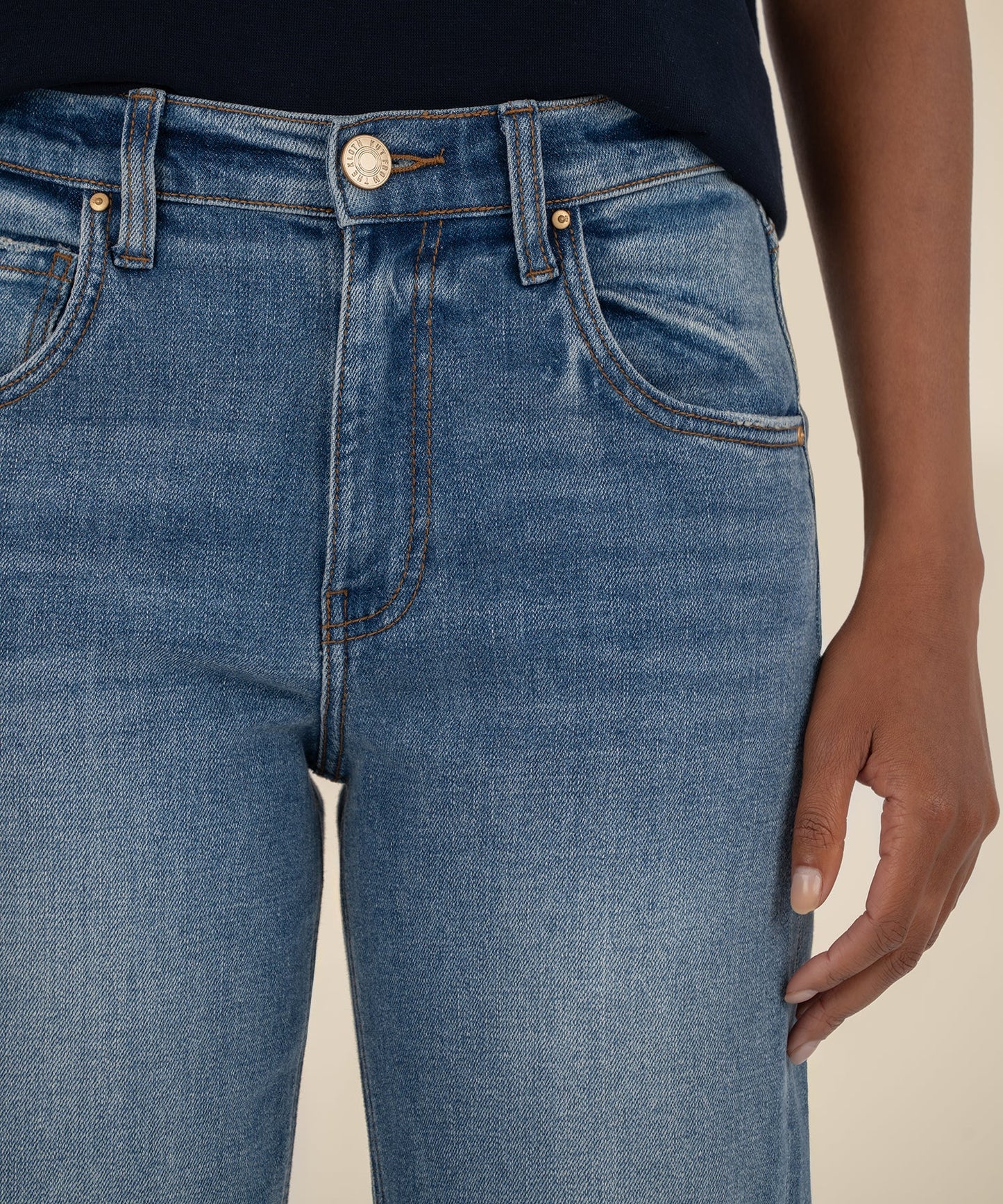 Kit High Rise Baggy Ankle Jeans - AHEAD