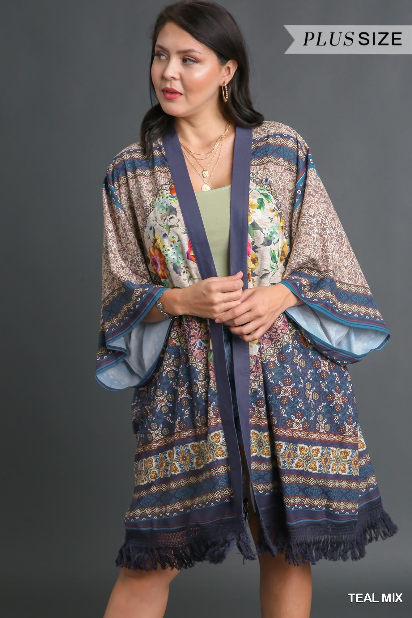 Zoey Kimono